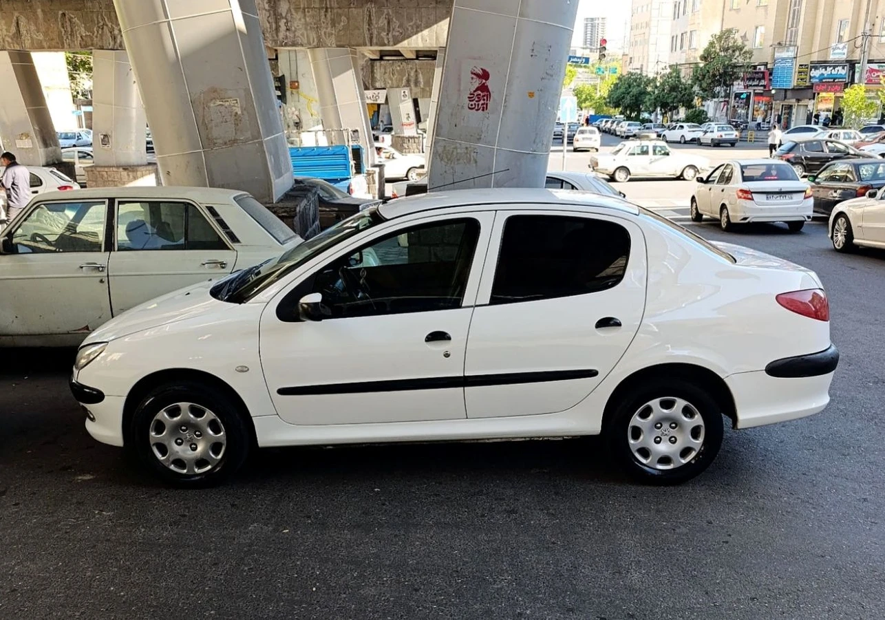 پژو 206 SD مدل 1395 V8