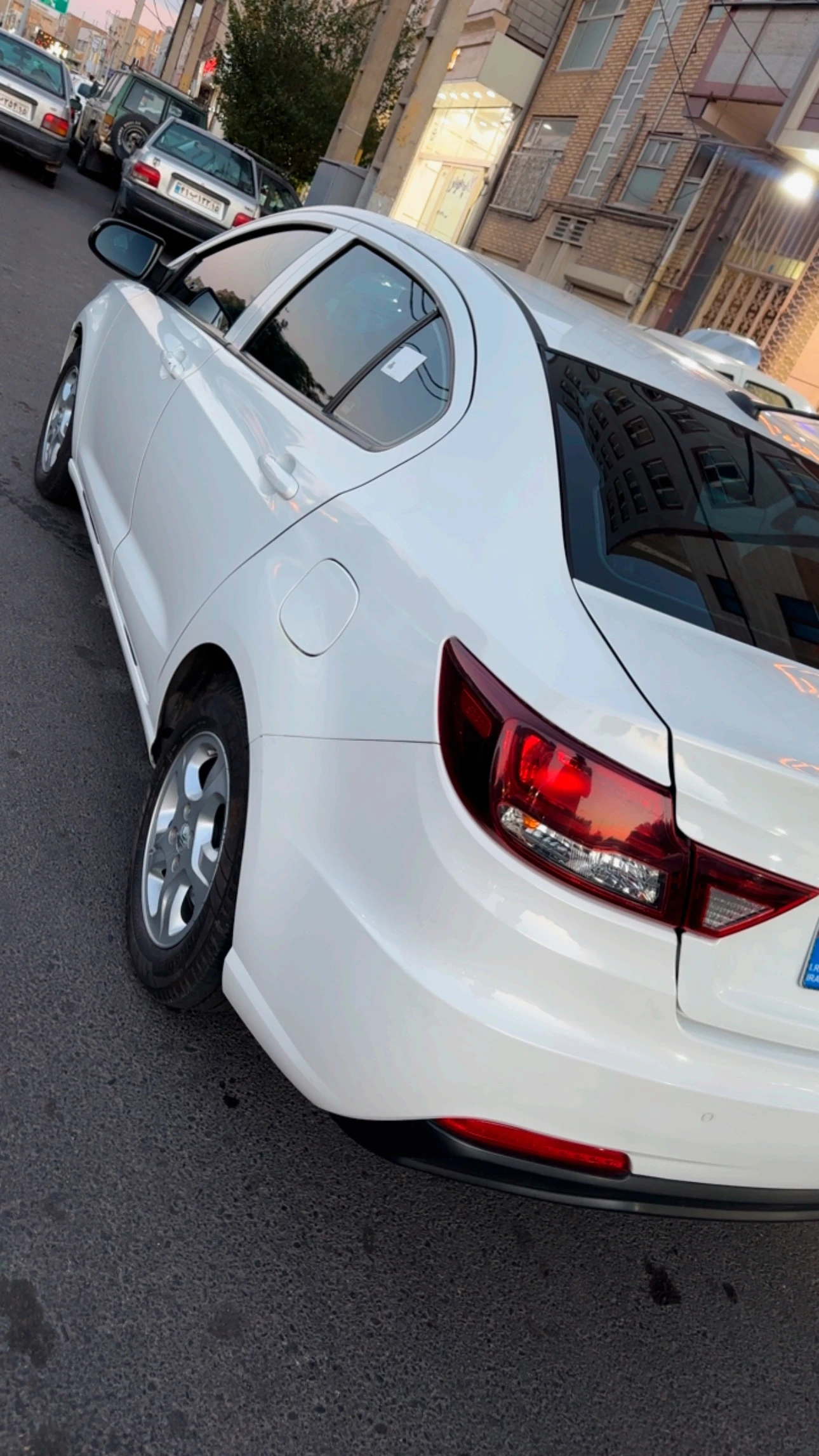 شاهین 1403/12 دنده ای با ماساژور + گرمکن - سمت چپ